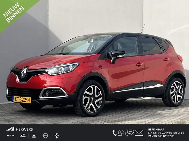 Twotone rouge flamme / noir etoille Gebruikt 2016 Renault Captur Dynamique SUV | € 11.485 (Eerlijke prijs) - Afbeelding 1/4