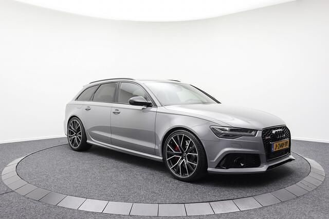 Grijs Gebruikt 2017 Audi RS6 Performance Stationwagen | € 69.950 - Afbeelding 1/4