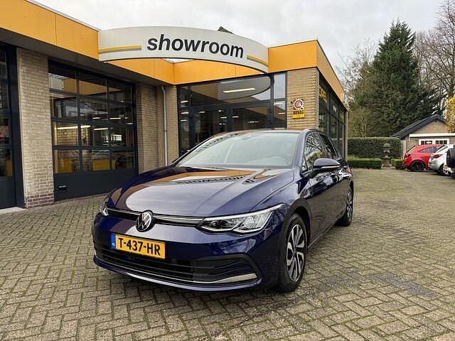 Blauw Occasion 2022 VW Golf VIII Active Hatchback | € 21.995 (Super prijs) - Afbeelding 1/4