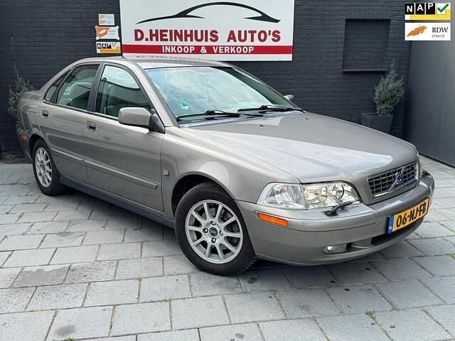 Grijs Gebruikt 2003 Volvo S40 Sedan | € 990 (Eerlijke prijs) - Afbeelding 1/4