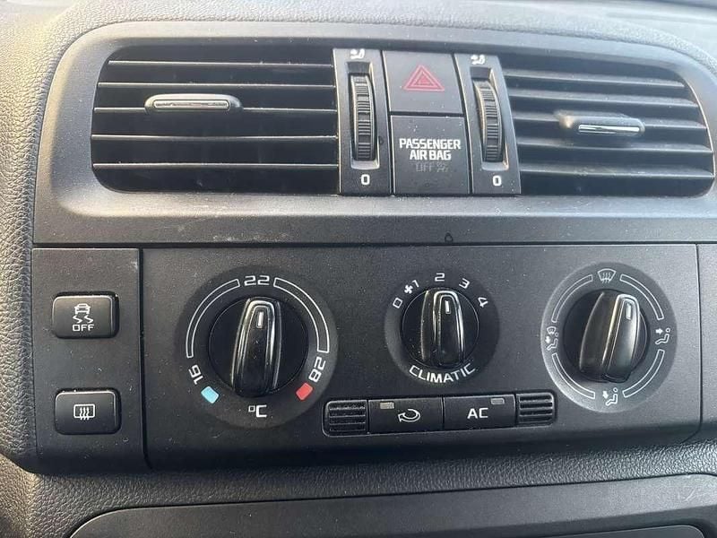 Zwart Gebruikt 2010 Skoda Fabia GreenLine Stationwagen | € 1.850 (Eerlijke prijs) - Afbeelding 1/4