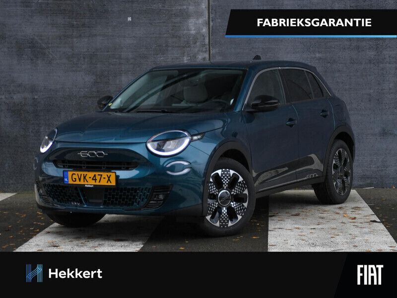 Blauw Gebruikt 2024 Fiat 600 La Prima SUV | € 29.495 (Eerlijke prijs) - Afbeelding 1/4