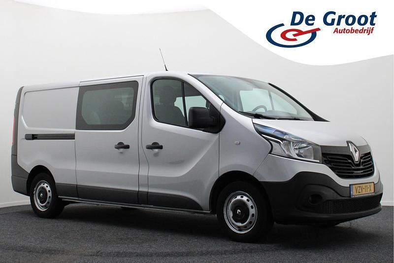 Grijs Gebruikt 2016 Renault Trafic Komfort MPV | € 14.950 (Duur) - Afbeelding 1/4