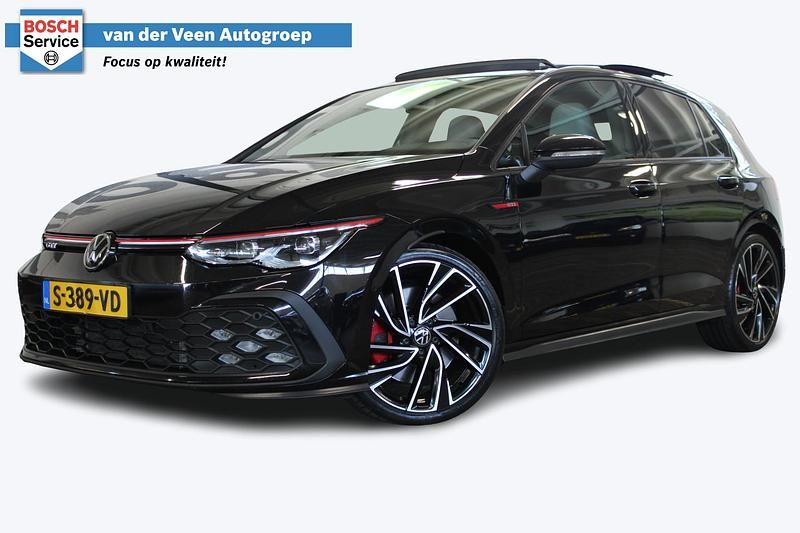Zwart Occasion 2023 VW Golf VIII GTI Hatchback | € 41.950 (Duur) - Afbeelding 1/4