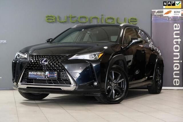 Zwart, metallic lak Gebruikt 2022 Lexus UX 250h Executive Line SUV | € 31.995 (Super prijs) - Afbeelding 1/4