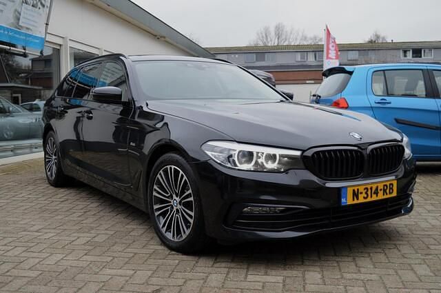 Occasion BMW 520 Executive 191 PK (140 kW) 2017 Zwart Stationwagen