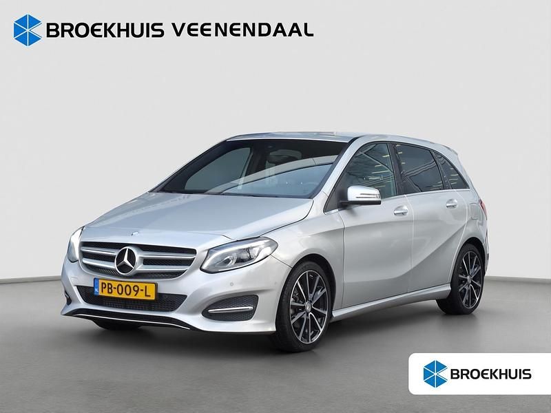 Grijs Occasion 2017 Mercedes B180 Edition MPV | € 16.885 (Eerlijke prijs) - Afbeelding 1/4