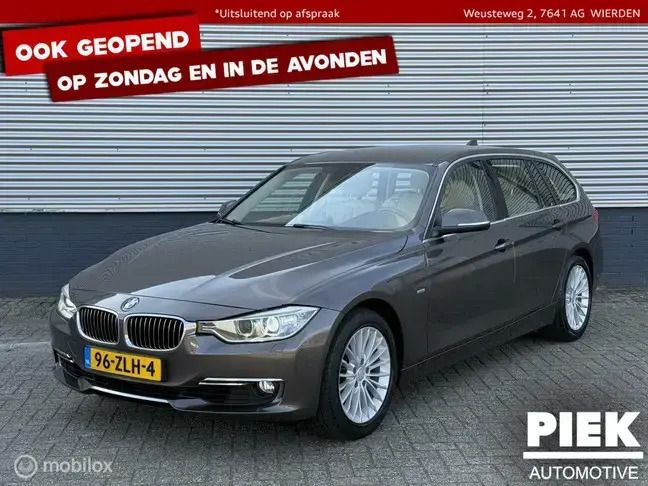 Bruin Gebruikt 2013 BMW 320 Executive Stationwagen | € 11.999 (Eerlijke prijs) - Afbeelding 1/3