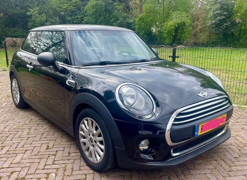Zwart Gebruikt 2016 Mini ONE Business Hatchback | € 10.950 (Eerlijke prijs) - Afbeelding 1/2