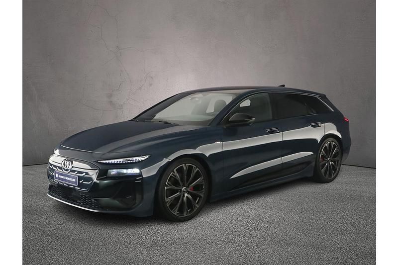Plasmablauw metallic Nieuw 2025 Audi A6 e-tron Basis Stationwagen | € 80.530 (Iets duurder) - Afbeelding 1/4