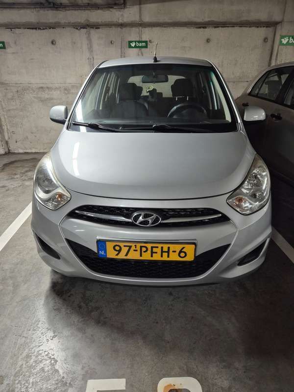 Grijs Gebruikt 2011 Hyundai i10 Hatchback | € 2.800 (Goede deal) - Afbeelding 1/4