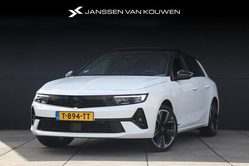 Wit Gebruikt 2023 Opel Astra Hatchback | € 26.885 (Eerlijke prijs) - Afbeelding 1/4