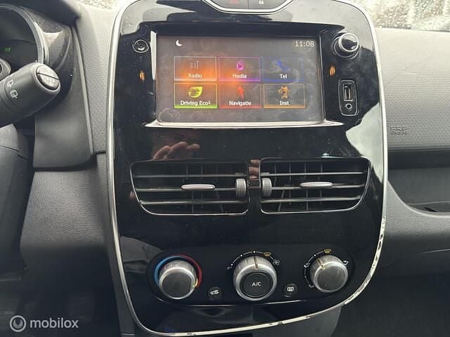 Occasion Renault Clio IV LIMITED 90 PK (66 kW) 2016 Zwart (metallic) Hatchback