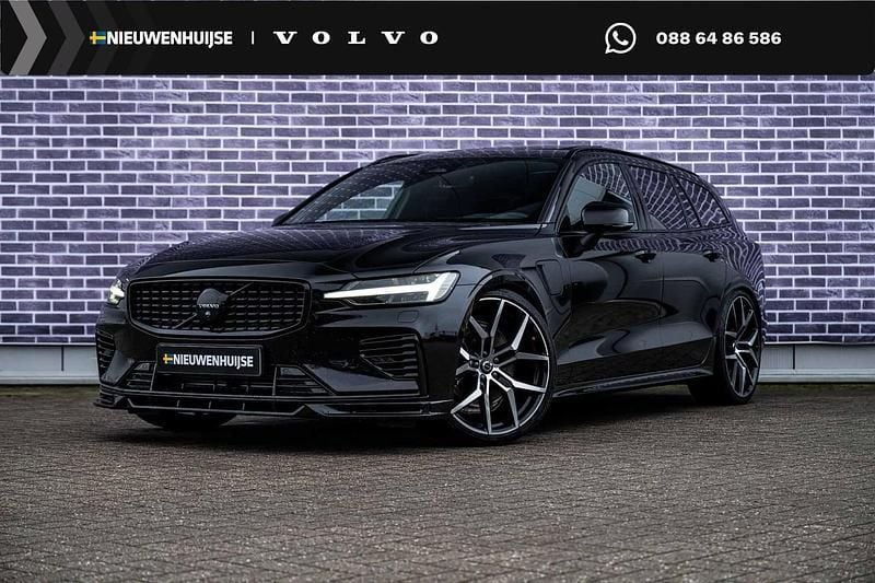Zwart Occasion 2025 Volvo V60 Performance Stationwagen | € 67.899 - Afbeelding 1/4