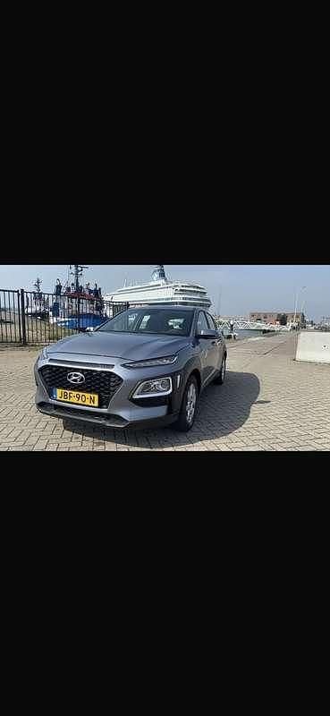 Grijs Gebruikt 2021 Hyundai Kona SUV | € 17.995 (Goede deal) - Afbeelding 1/4