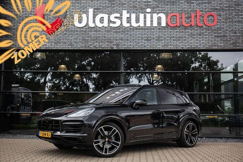 Zwart Gebruikt 2023 Porsche Cayenne Platinum Edition SUV | € 89.950 - Afbeelding 1/4