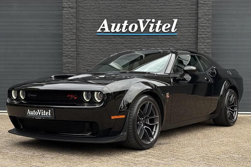 Zwart, metallic lak Gebruikt 2021 Dodge Challenger Coupé | € 74.945 - Afbeelding 1/4