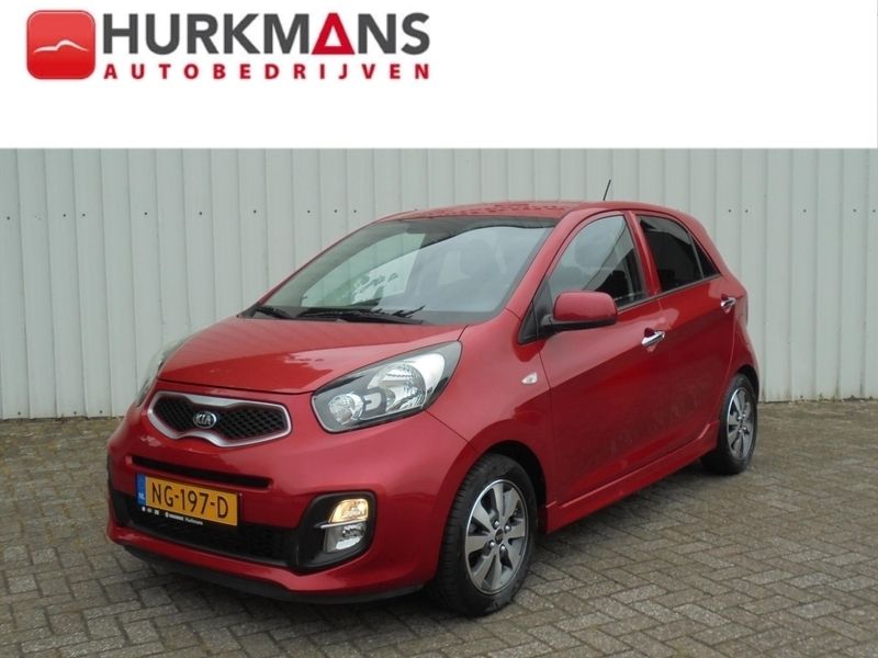 Rood Gebruikt 2015 Kia Picanto Hatchback | € 7.814 (Eerlijke prijs) - Afbeelding 1/4