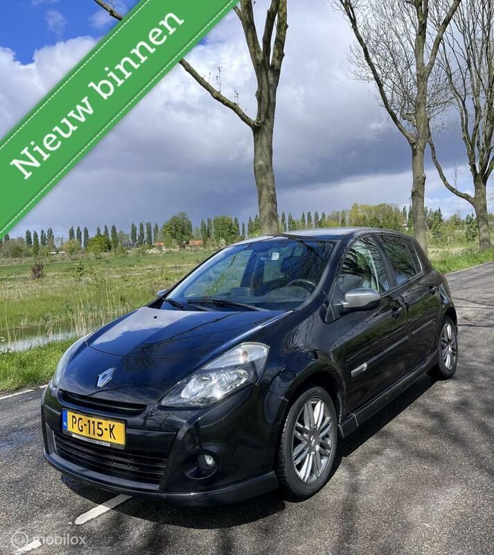 Zwart Gebruikt 2017 Renault Clio IV GT Hatchback | € 3.899 (Super prijs) - Afbeelding 1/4