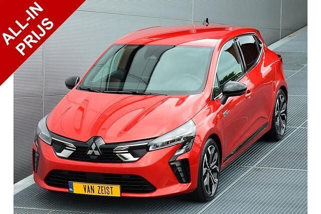Rood Gebruikt 2024 Mitsubishi Colt Instyle Hatchback | € 26.950 (Eerlijke prijs) - Afbeelding 1/4
