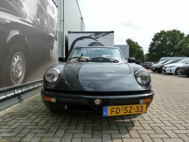 Occasion Alfa Romeo Spider 117 PK (86 kW) 1992 Zwart Cabriolet