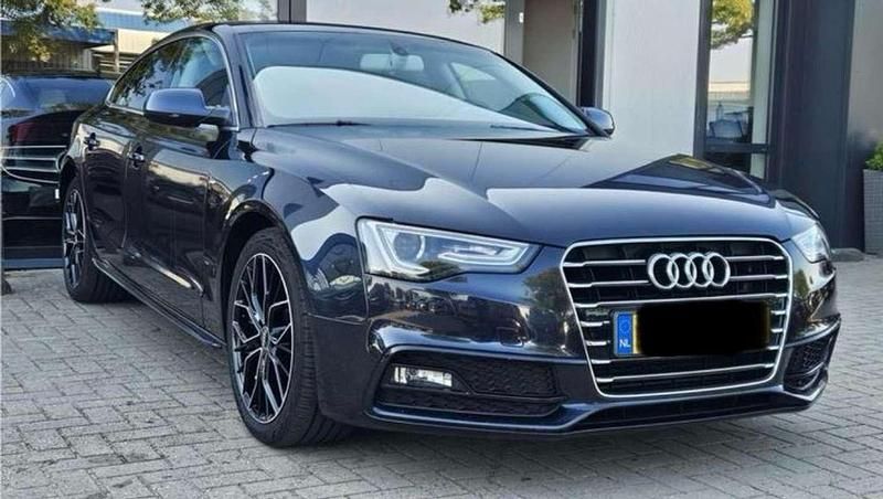 Blauw Gebruikt 2016 Audi A5 S-Line Coupé | € 17.750 (Duur) - Afbeelding 1/4