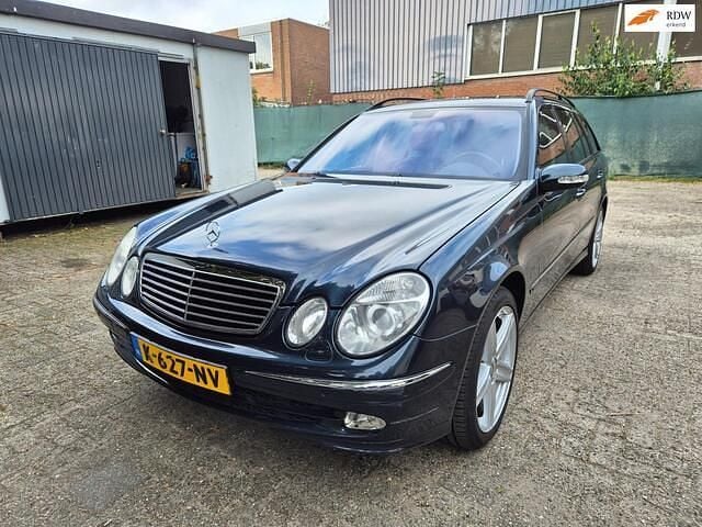 Blauw Gebruikt 2004 Mercedes 320 Classic Stationwagen | € 5.999 (Super prijs) - Afbeelding 1/4