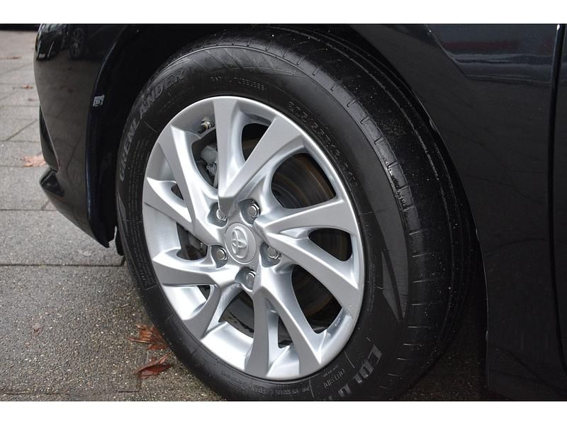 Occasion Toyota Auris Trend 136 PK (100 kW) 2016 Zwart Hatchback