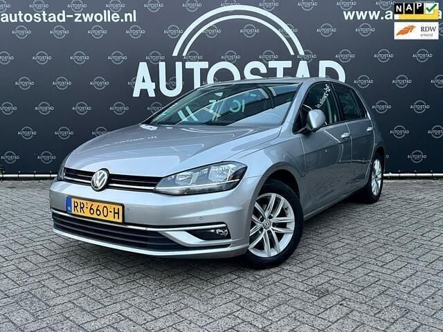 Grijs Gebruikt 2018 VW Golf VII Comfortline Hatchback | € 11.995 (Super prijs) - Afbeelding 1/4