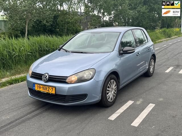 Blauw Gebruikt 2010 VW Golf VI Trendline Hatchback | € 2.499 (Eerlijke prijs) - Afbeelding 1/4