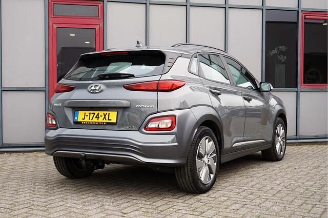 Occasion Hyundai Kona Comfort 100 kW (136 PK) 2021 Grijs (metallic) SUV