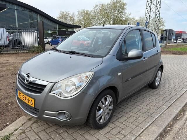 Grijs Gebruikt 2011 Opel Agila Edition Hatchback | € 3.990 (Eerlijke prijs) - Afbeelding 1/4