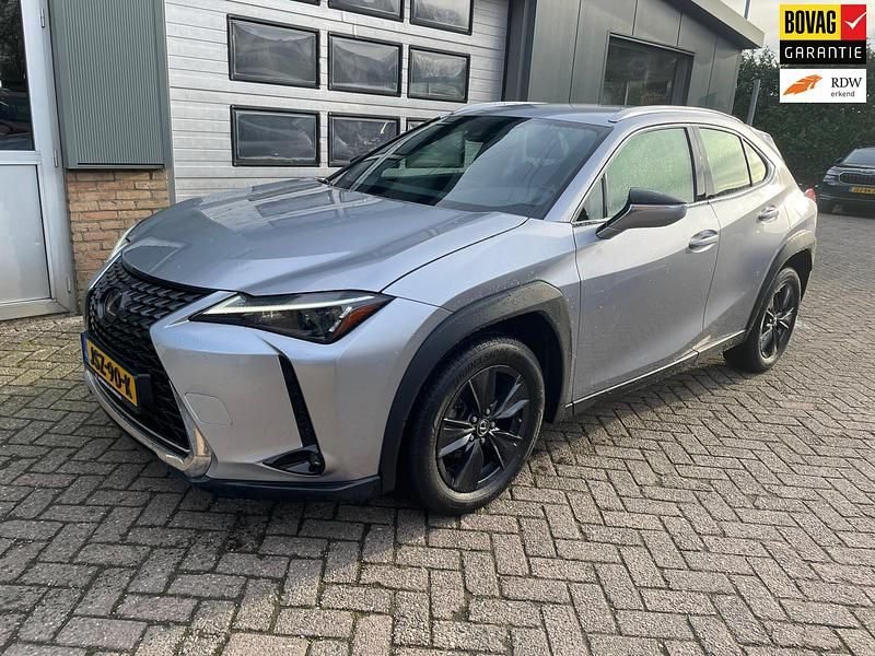 Grijs Occasion 2023 Lexus UX SUV | € 30.900 (Eerlijke prijs) - Afbeelding 1/4