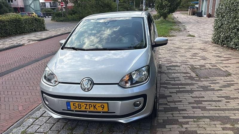 Zilver Gebruikt 2013 VW up! Sport Hatchback | € 2.899 (Super prijs) - Afbeelding 1/4