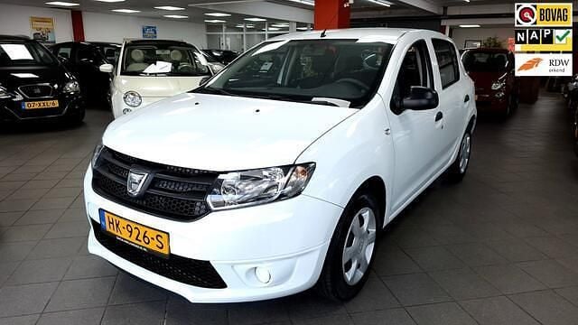 Wit Gebruikt 2015 Dacia Sandero Ambiance Hatchback | € 5.950 (Goede deal) - Afbeelding 1/4