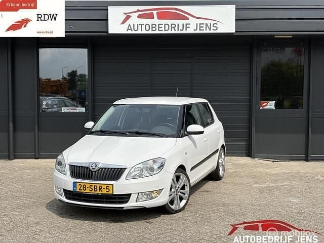 Wit Gebruikt 2011 Skoda Fabia Ambition Hatchback | € 6.445 (Duur) - Afbeelding 1/4