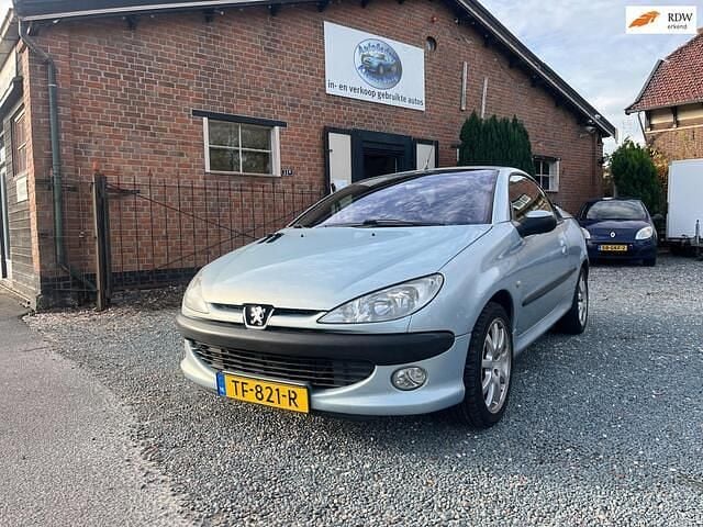Grijs Gebruikt 2002 Peugeot 206 GTi Hatchback | € 750 (Super prijs) - Afbeelding 1/4