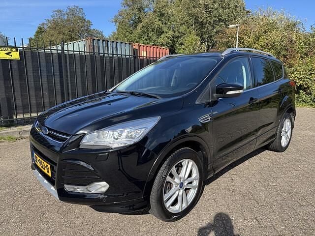 Zwart Gebruikt 2016 Ford Kuga Titanium SUV | € 14.950 (Goede deal) - Afbeelding 1/4