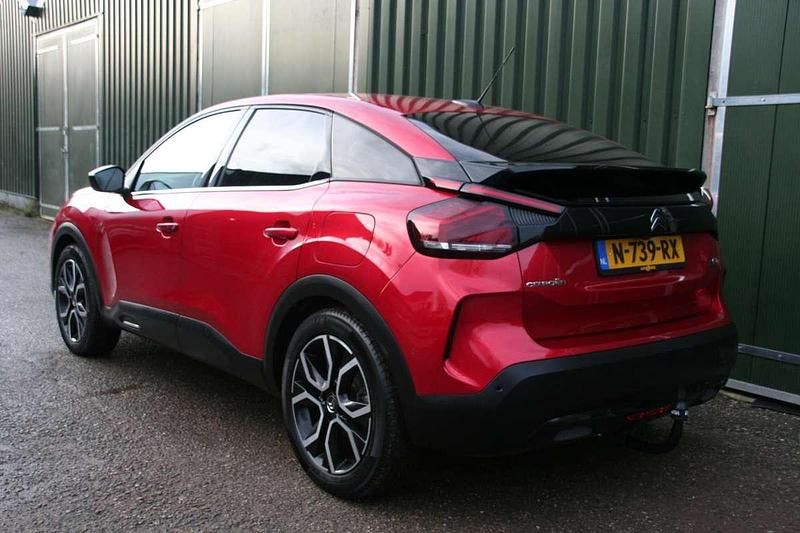 Occasion Citroën e-C4 Shine 114 kW (156 PK) 2021 Rood SUV