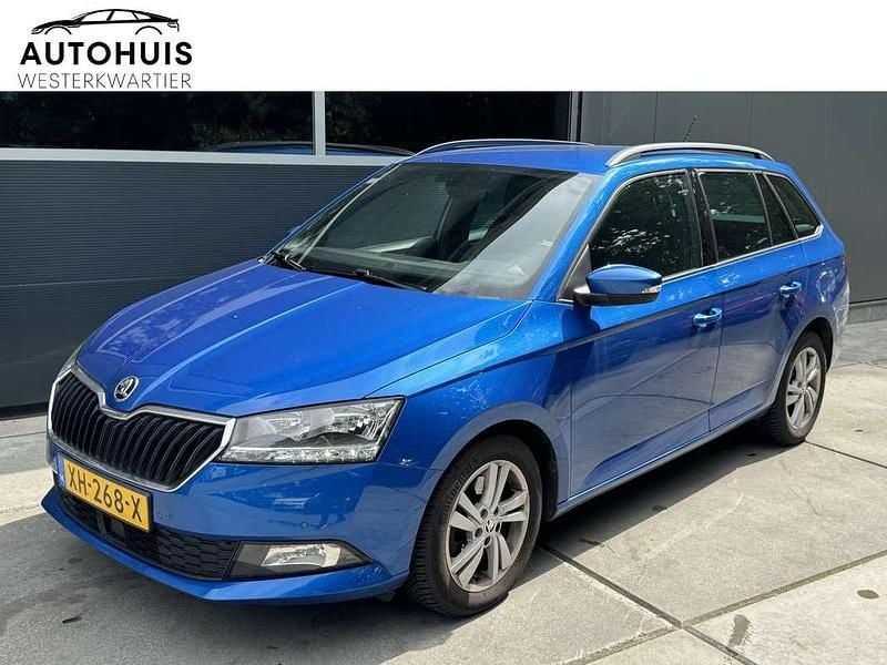 Blauw Gebruikt 2019 Skoda Fabia Style Stationwagen | € 13.939 (Eerlijke prijs) - Afbeelding 1/4