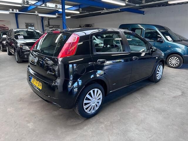 Occasion Fiat Grande Punto 65 PK (47 kW) 2006 Zwart (metallic) Hatchback