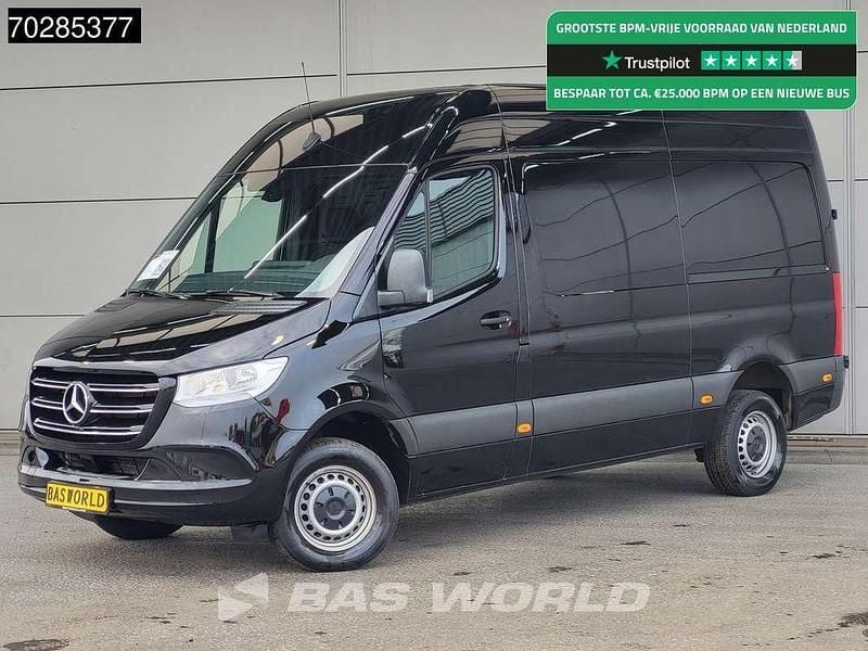 Zwart Gebruikt 2023 Mercedes Sprinter Edition Van | € 32.400 (Super prijs) - Afbeelding 1/3