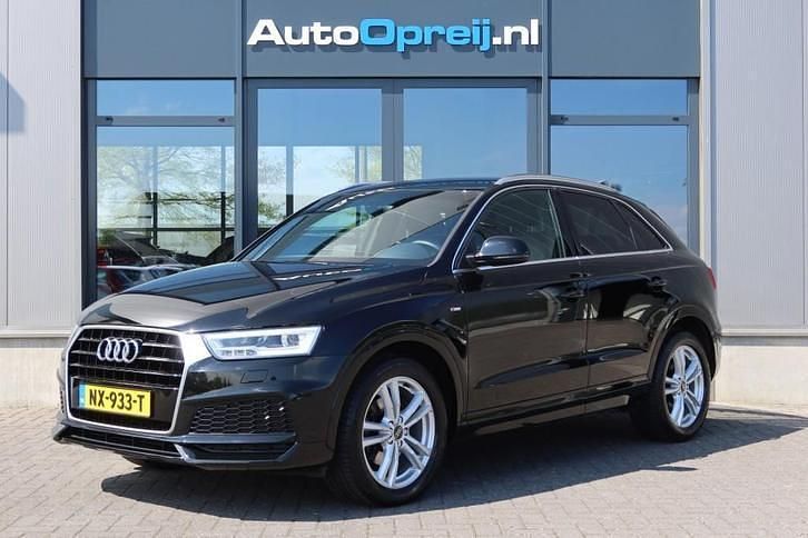 Zwart Gebruikt 2017 Audi Q3 S-Line SUV | € 19.945 (Eerlijke prijs) - Afbeelding 1/4