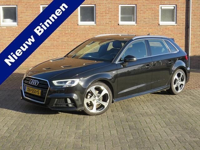 Zwart Occasion 2019 Audi A3 Sportback S-Line Hatchback | € 15.900 (Goede deal) - Afbeelding 1/4