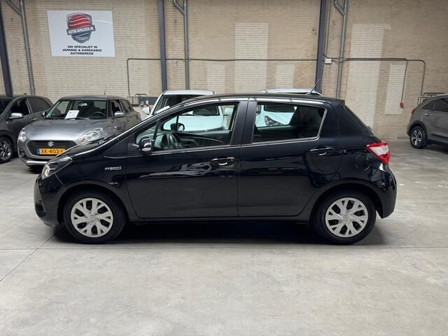 Occasion Toyota Yaris Active 74 PK (54 kW) 2019 Zwart Hatchback