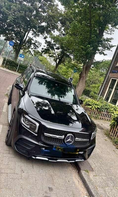 Zwart Gebruikt 2020 Mercedes GLB200 SUV | € 26.950 (Eerlijke prijs) - Afbeelding 1/4