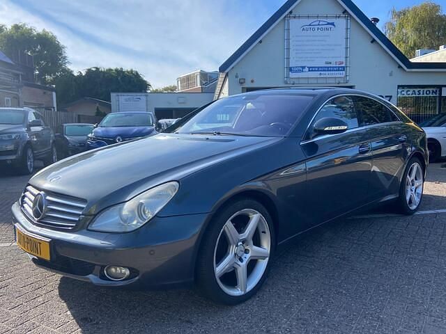 Grijs Gebruikt 2007 Mercedes CLS320 AMG Sedan | € 4.899 - Afbeelding 1/4