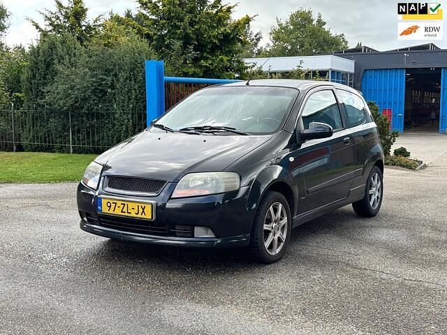 Zwart Gebruikt 2008 Chevrolet Kalos Hatchback | € 1.000 (Eerlijke prijs) - Afbeelding 1/4