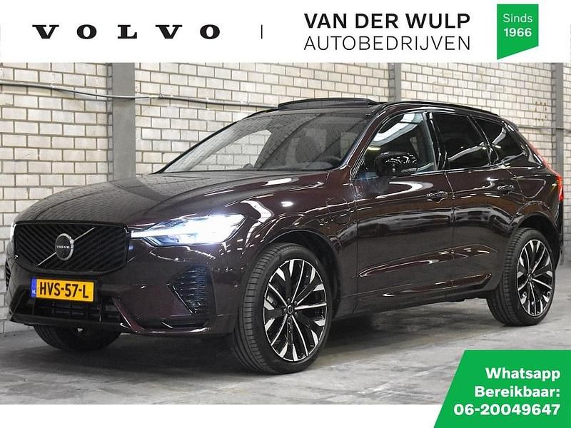 Rood Gebruikt 2025 Volvo XC60 Executive SUV | € 72.950 - Afbeelding 1/4