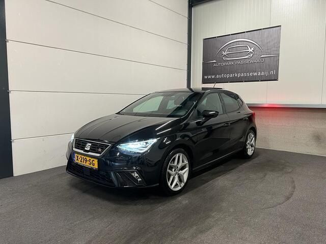 Zwart Gebruikt 2019 Seat Ibiza Business Hatchback | € 18.950 (Iets duurder) - Afbeelding 1/4